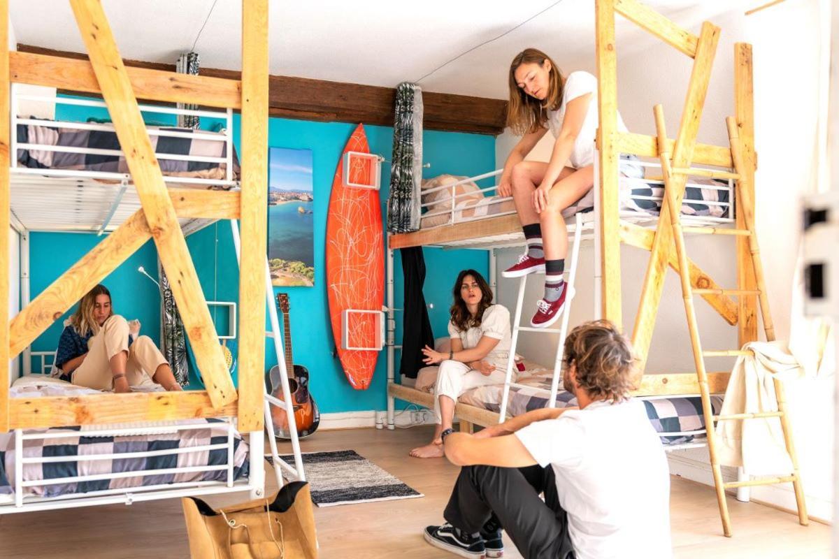 Surf Hostel Biarritz Exterior photo