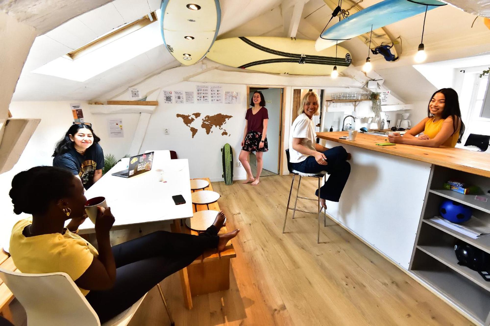 Surf Hostel Biarritz Exterior photo